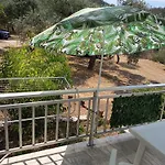לינה וארוחת בוקר Soti's Skala Rachoni (Thasos)