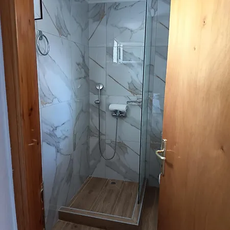 B&B Soti's 3*